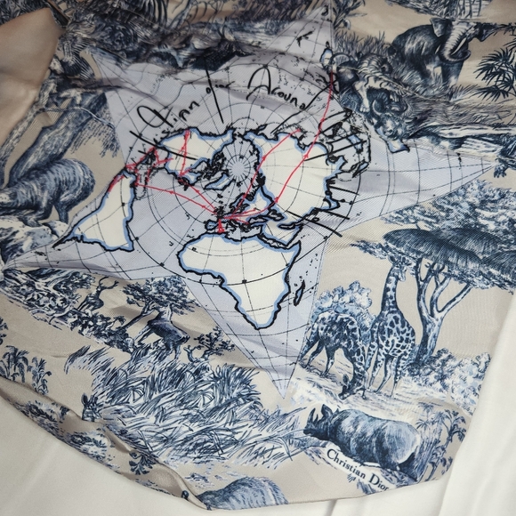 Dior Beauty Around the World Motif Nylon Pouch - Picture 3 of 12